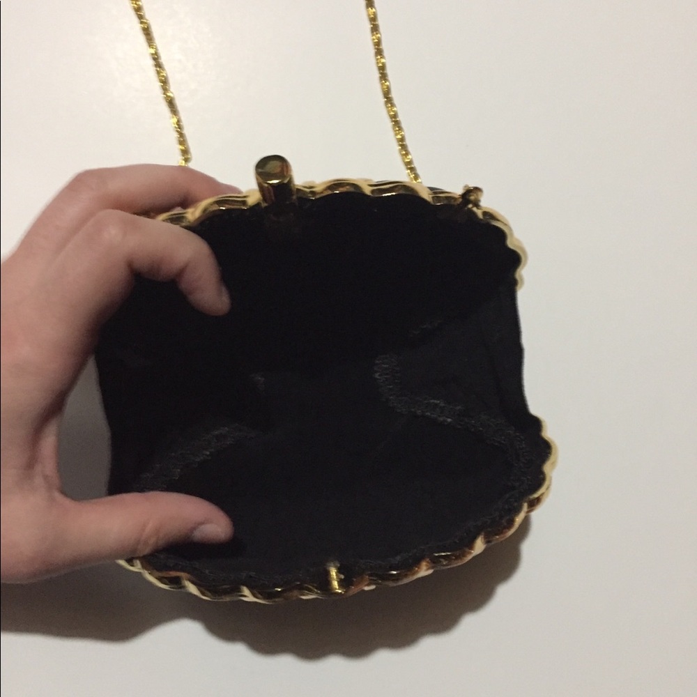 Asos Shell Clutch - Picture 3 of 3
